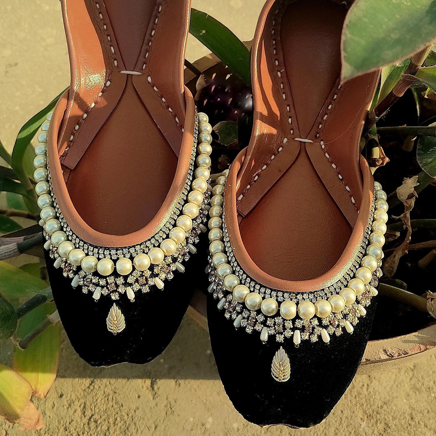 12_8bde68d5-61fd-414a-819b-f553fa70f574