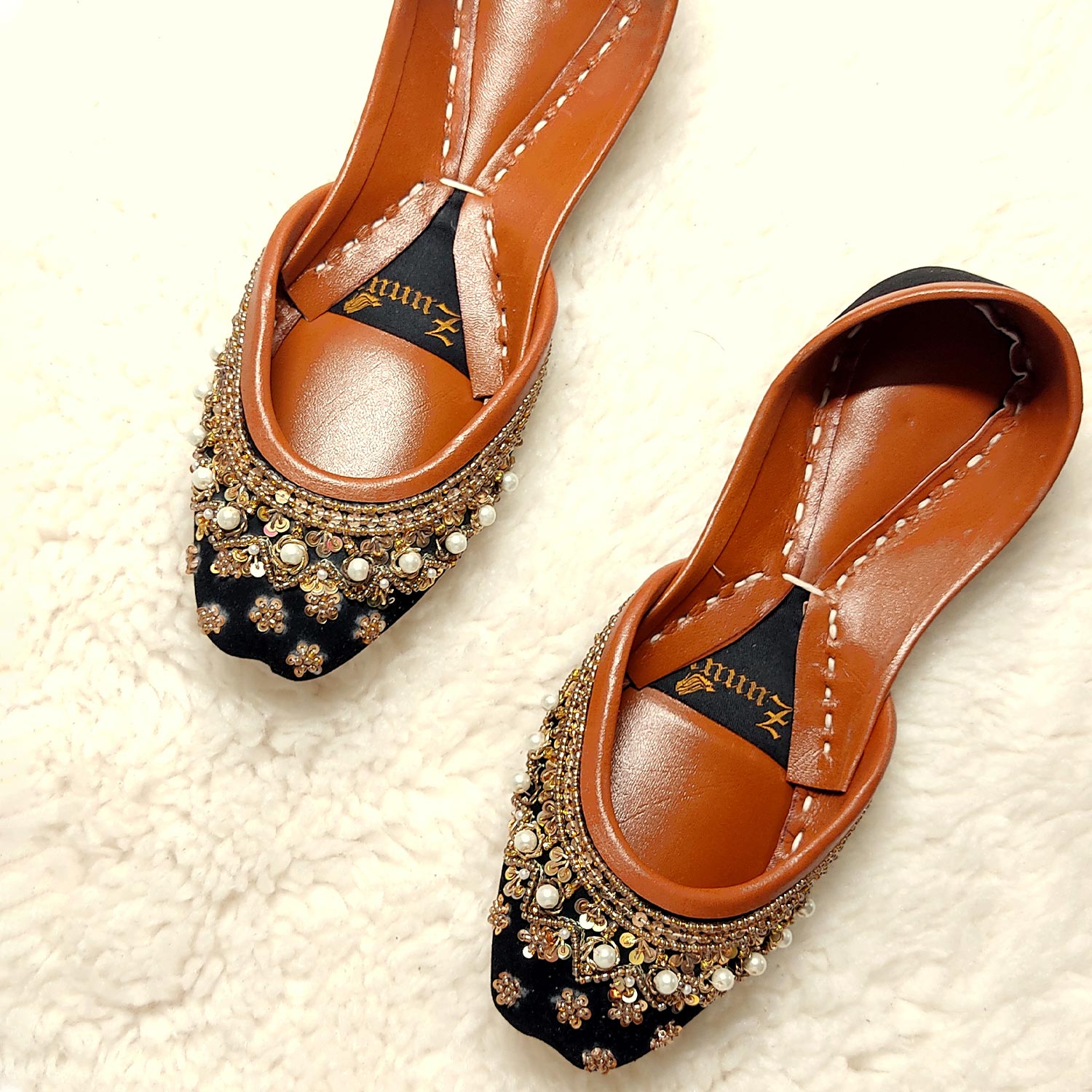 14_bbd5abf9-c7b3-4a04-b88d-3d169aa3a72b