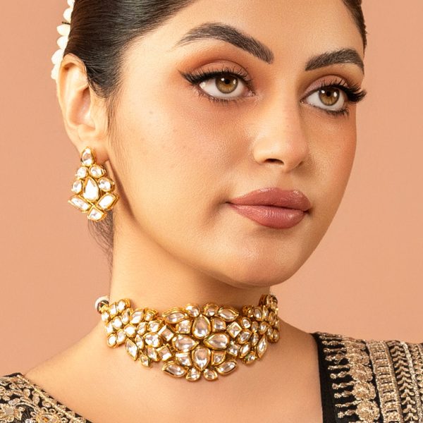 Statement Kundan Choker with Earrings