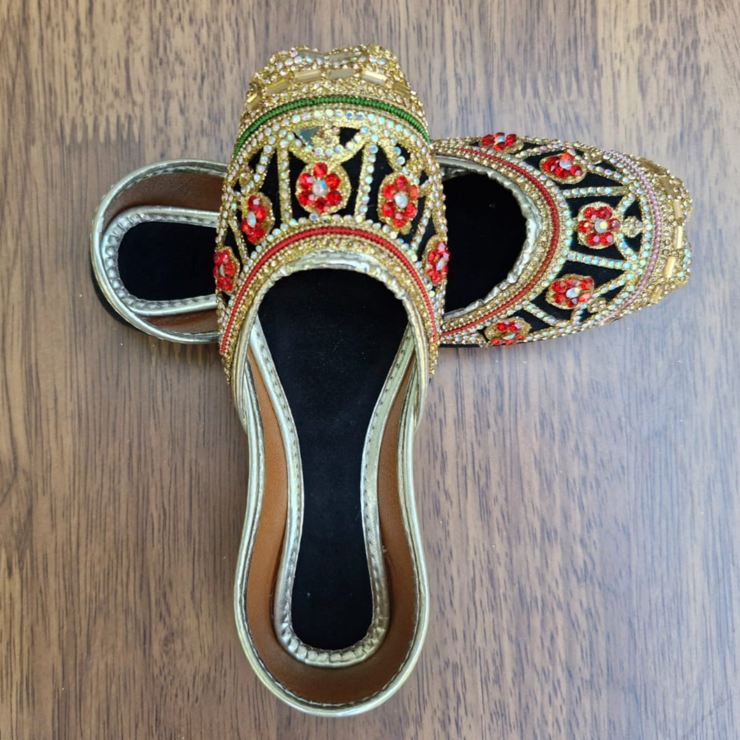 SLP29A-174367896813567_68d0a59f-394b-41bf-9395-c7f25066b773