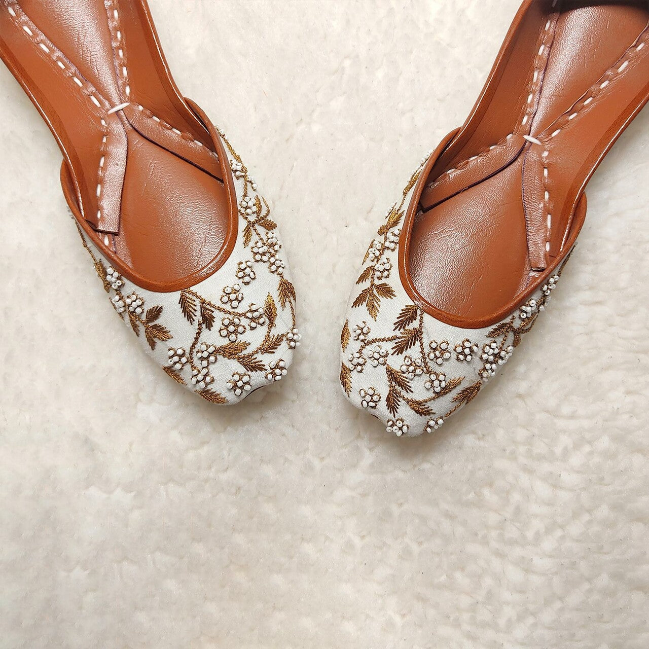 large-9_1556ef5b-b3f1-487b-b290-03a113e50b36