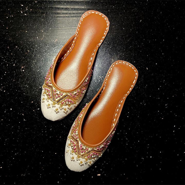 large-Untitled-2_0006_ju-11